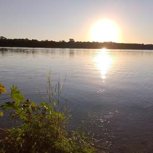 UM BRILHO A DISTANCIA