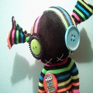 ewwwww -+ (feat. qori.) (Explicit)