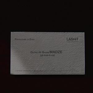 OUTRO 44BARRE (at-trat-ti-va) PRODUZIONE DI EDES (Explicit)