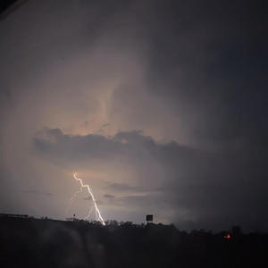 LET IT BLEED (feat. GTB Youngmoney) (Explicit)