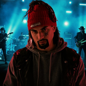 É O NOVO INVADINDO A CENA