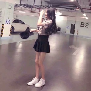 她比悲伤更悲伤