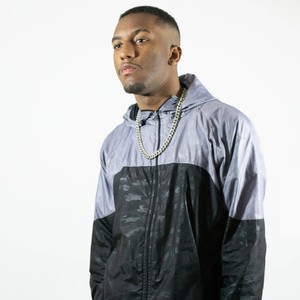 Paralisa e fica (feat. Mc Flavinho & Mc Lina) (Explicit)