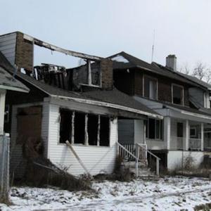 Warzone (feat. PapeMakin & RDB Main) (Explicit)