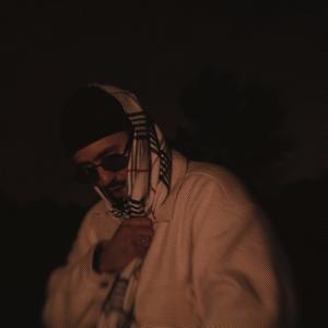 Yukon XL (feat. MOM B) (Explicit)