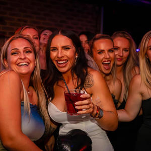 SEÑORITA (feat. Don Bellini)