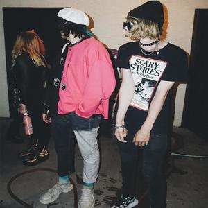 Whatevrrr (feat. Palmtreez) (Explicit)