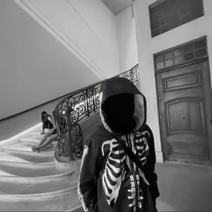 VANILLA SKY' (feat. TRK) (Explicit)