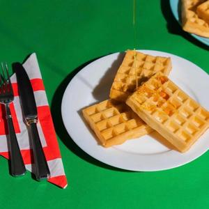 Phillip Wolf - Find Life (feat. Taber Shy) (Explicit)