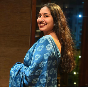 Tum Itna Jo Mushkura Rahe Ho