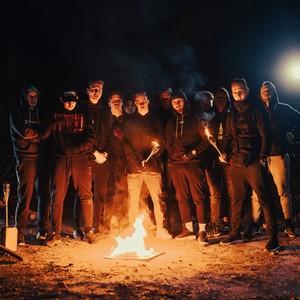 Czarna krew(feat. dresybordo & Hyziu) (Explicit)