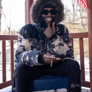 StuWop - Phenomenal woman (Explicit)