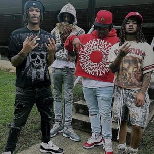 Lurkin (feat. Big 3hree) (Explicit)