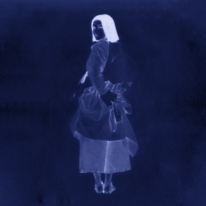 Manos En La Mesa (AMANTRA REMIX)