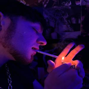 Burning in the mood (feat. Juderocks) (Explicit)