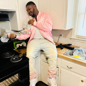 New spot (feat. Hundo) (Explicit)