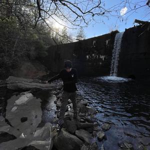 new scenery (Explicit)