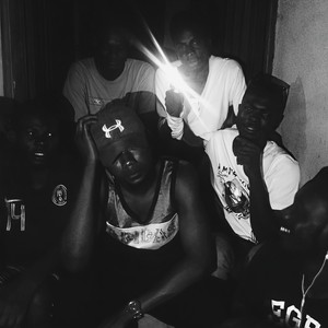 Born in the 90's (feat. Iyax) (Explicit)