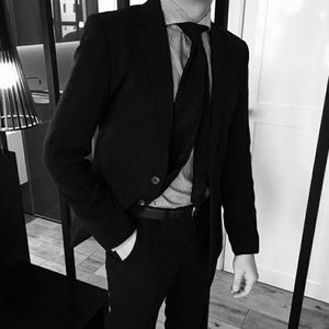 近处的灯火遥远的星河