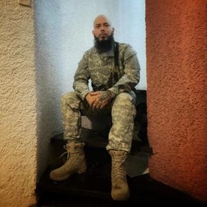 Memorias (feat. MERCNARIO) (Explicit)