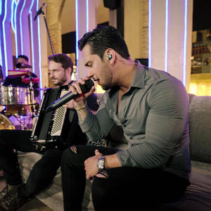 Cuatro Palabras / A Llorar A Otra Parte