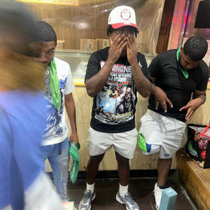 Dubski (feat. I-I Fetti & BreezeW.eaze) (Explicit)