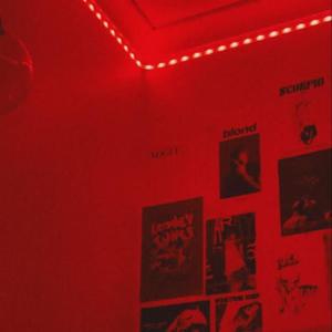 rEd LiGhT (feat. Yung A.N) (Explicit)