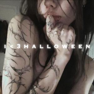 i <3 halloween (Explicit)