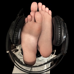 Korbáčiky (Explicit)