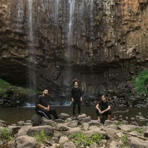 Australia Does Not Exist(feat. Philly, Adrian Eagle, Culture Evolves & Pataphysics)