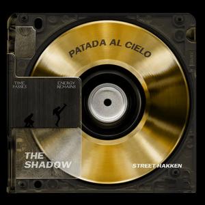 PATADA AL CIELO