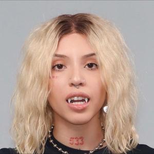 Showstopper (feat. jahh) (Explicit)