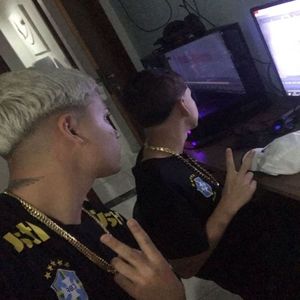 IH, CARNAVAL TA VINDO AIxDEIXA EU BOTAR MEU BONECO