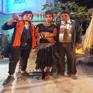 Raifal Ke Nok Pe Nachaibou Nachaniya