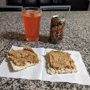 THROW THA TOWEL (feat. Dice Master) (Explicit)