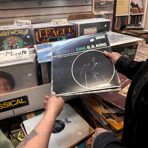 Volver (feat. Lp|Letra y tinta)