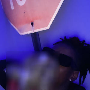 Play it safe (feat. YvTheBigZ) (Explicit)