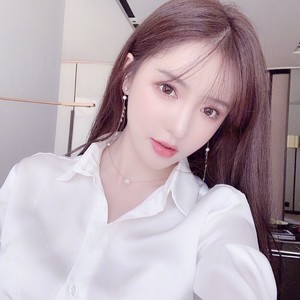 小美眉 - 一滴泪的时间 (Live)