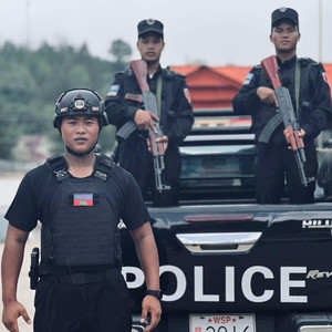 崇左DJ得滴 - 灰姑娘 (DJ得滴remix remix)