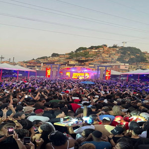 BAILE DE FAVELA (Explicit)