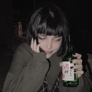 Muriendo (feat. FxckkMalu & Luh Blxze) (Explicit)