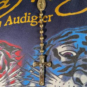 hand over fist (feat. Jovan) (Explicit)