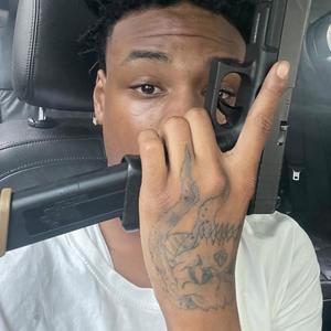 Box Him (feat. Modhunna) (Explicit)