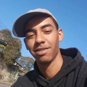 Brota na favela (Explicit)