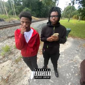 Out of love (feat. gloxxstar.ky) (Explicit)