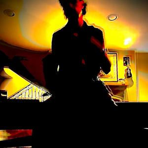 Hand to the fire (feat. Prevo) (Explicit)