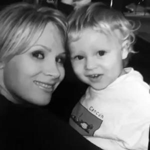 Leave me lone (Explicit)