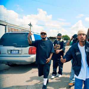 La Casa Enferma - Forjando La Vida De Uno (feat. Croby, Danny 420, Smok RL & Uspe) (Explicit)