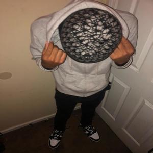 Brazy (feat. RRockoutmoney) (Explicit)