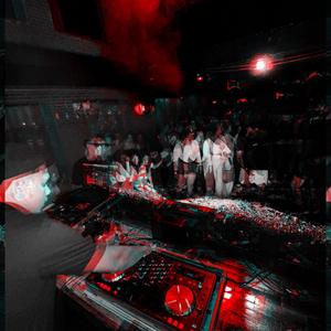 RAVE DO FLUXO (beat fino) (feat. DJ WR O UNICO)